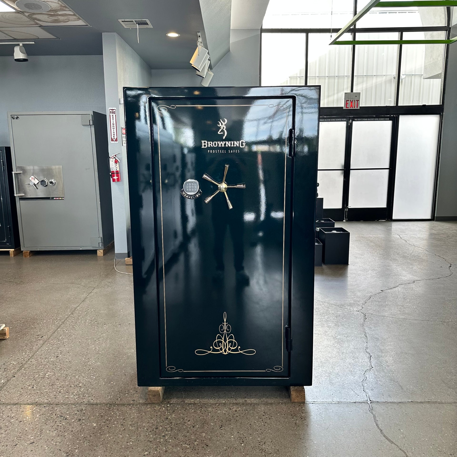 USED Browning Medallion 49T Gun Safe