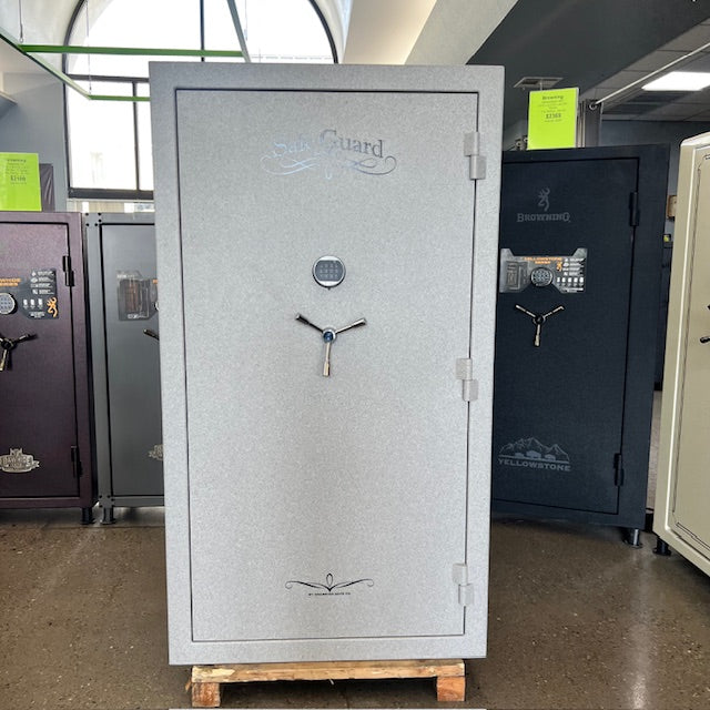 USED Champion Safe Guard GR-45 Gun Safe