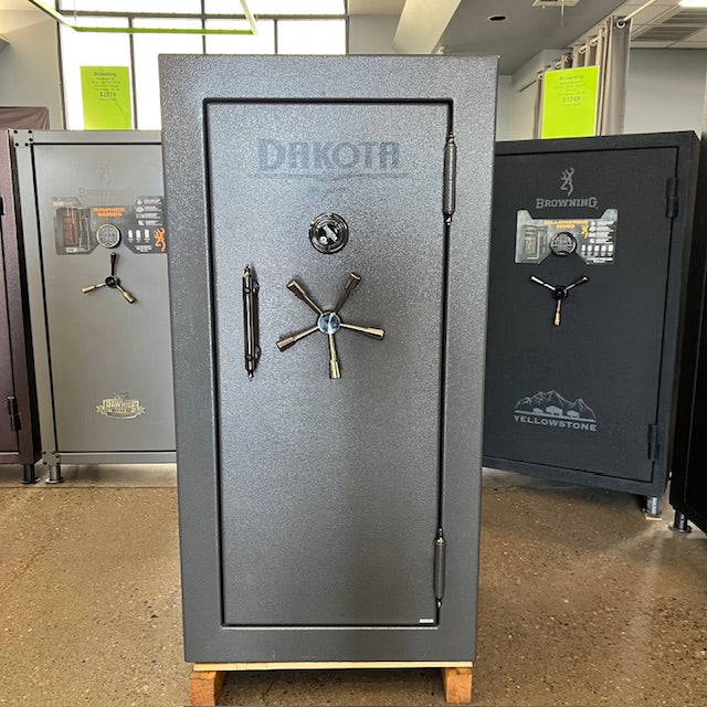 USED Dakota DS-30 Gun Safe